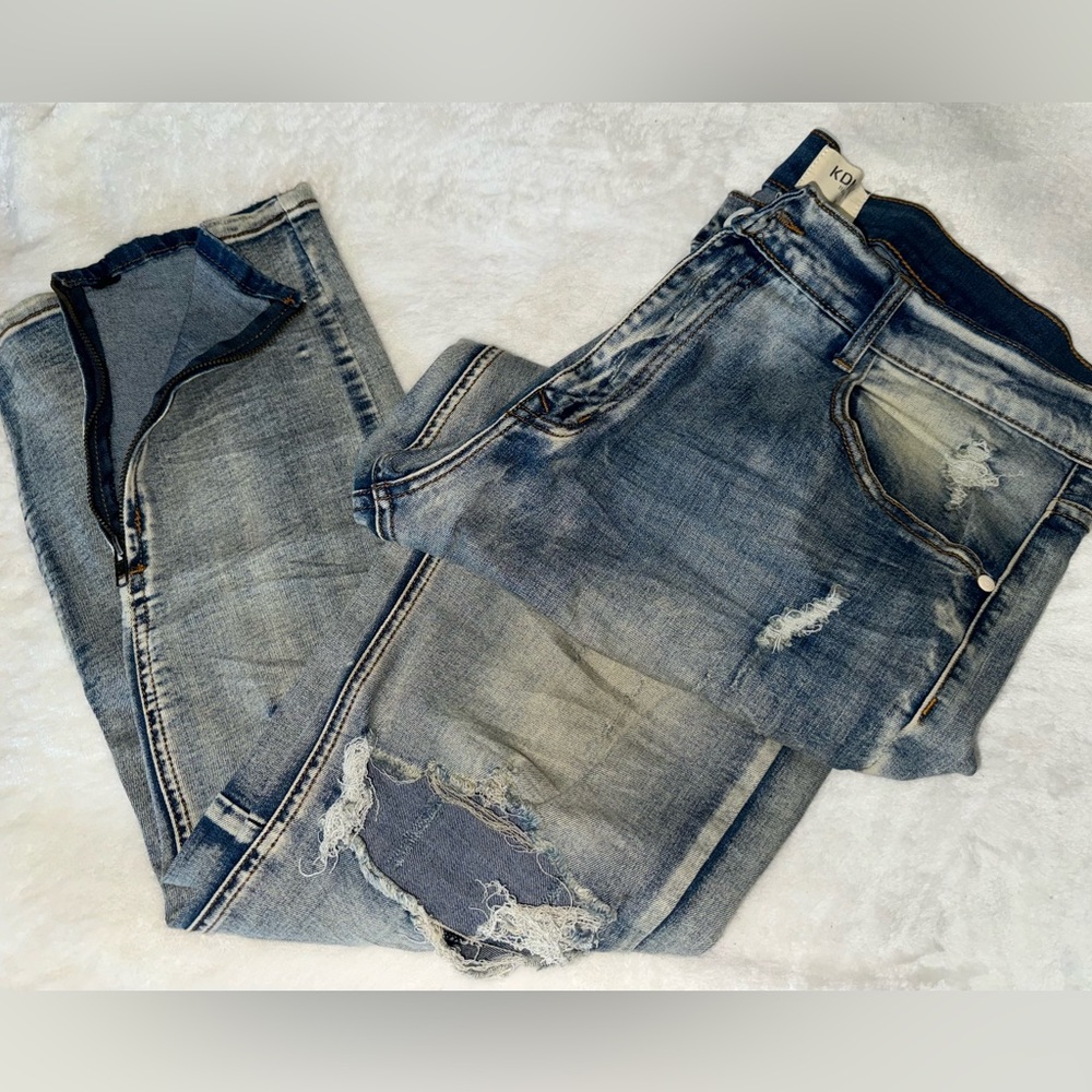 KDNK Men’s Distressed Slimfit Jeans